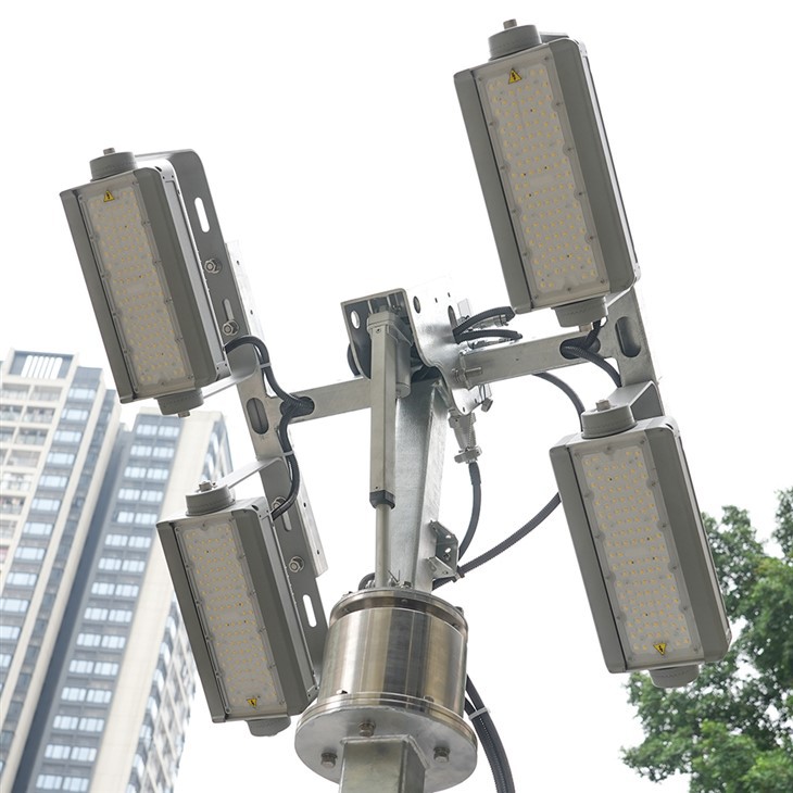 Three Solar Panels HiSKID Solar Lighting Tower suppliers