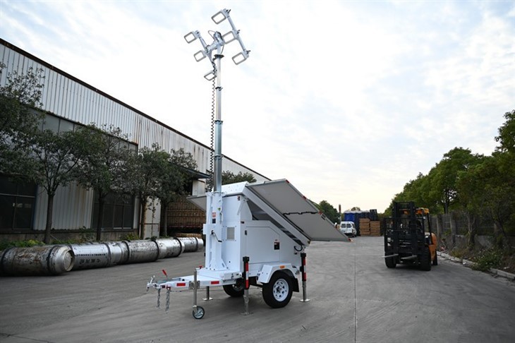 Mobile Solar Light Tower