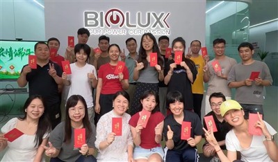 Sărbătorește Festivalul Barcilor Dragon